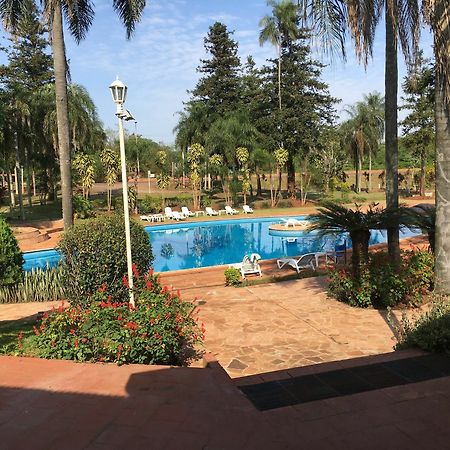 Tangoinn Club Iguazu Party Luxury Hostel Puerto Iguazú Eksteriør billede