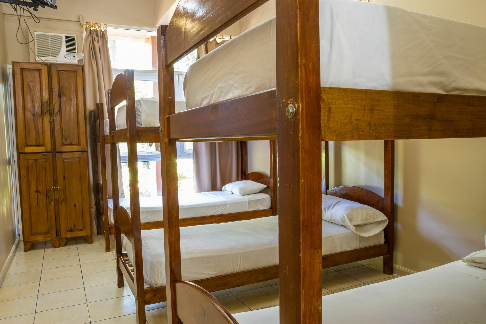 Tangoinn Club Iguazu Party Luxury Hostel Puerto Iguazú Eksteriør billede