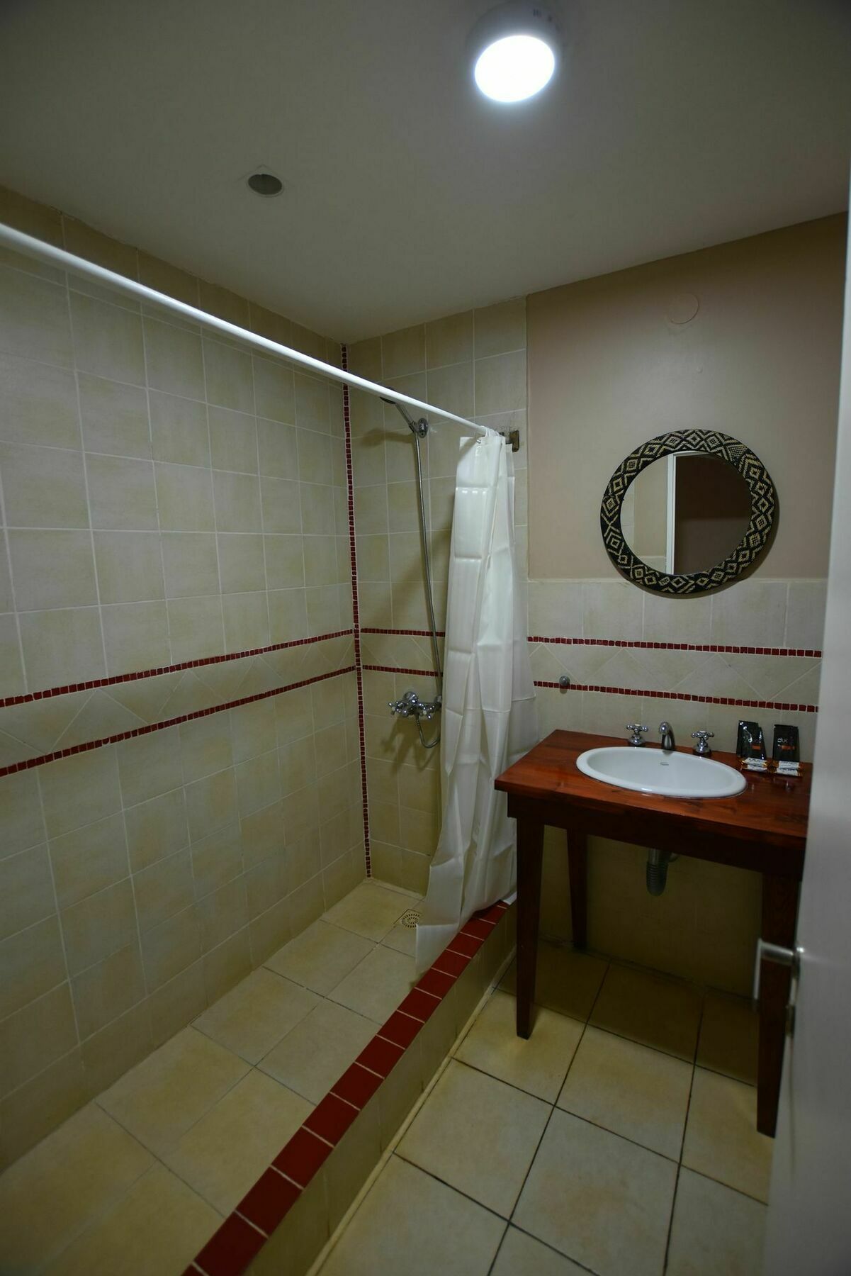 Tangoinn Club Iguazu Party Luxury Hostel Puerto Iguazú Eksteriør billede
